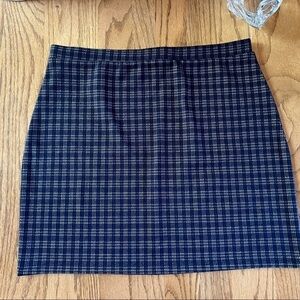 Forever 21 Skirt Women’s Size Large